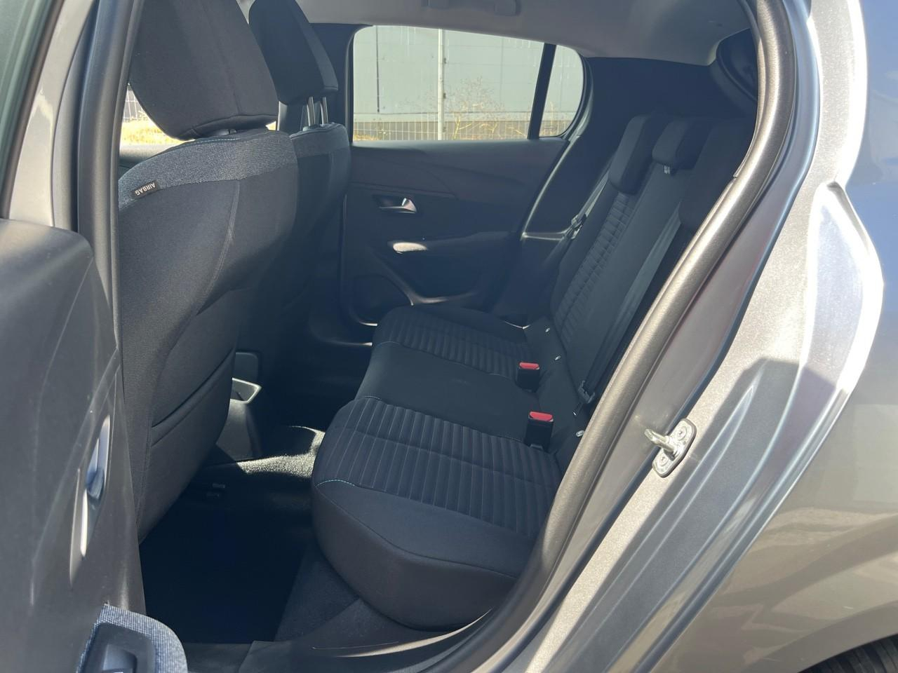 Peugeot 208 puretech 100 s&s bvm6 style — photo 10