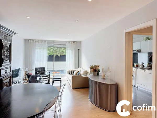 Appartement 3 ch + bureau - 113 m² - Tarbes hyper centre - Park