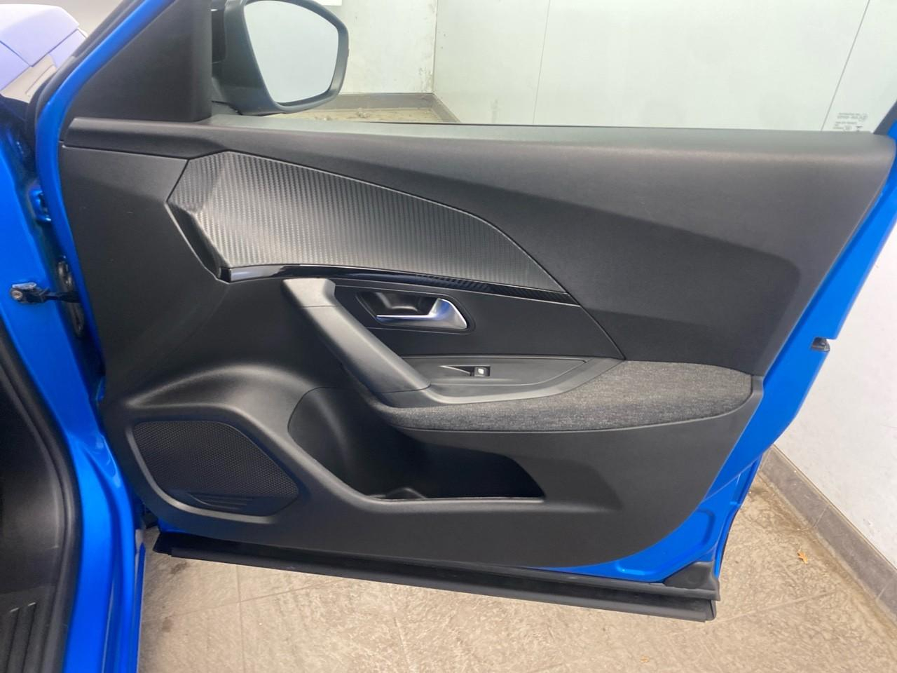 Peugeot 2008 100 s&s bvm6 style — photo 25