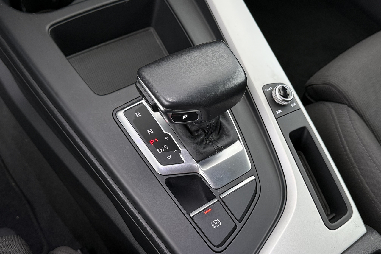 Audi A4 Avant — photo 17