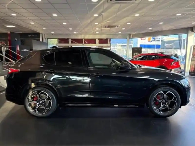 Alfa Romeo Stelvio 2.2 diesel 210ch veloce q4 at8 — photo 4