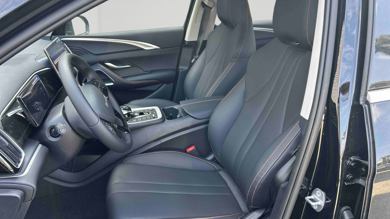 BYD Sealion 5 1.5l DM-i 212 ch PHEV — photo 11