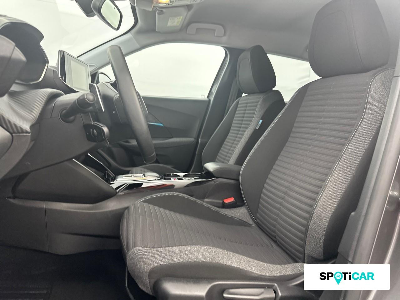Peugeot 2008 1.2 puretech 130ch s&s style eat8 — photo 9