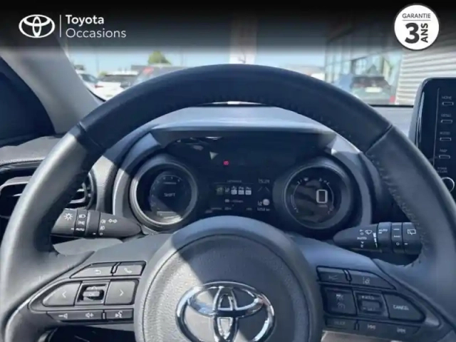 Toyota Yaris 70 vvt-i design 5p — photo 28