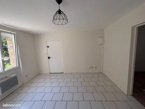 Appartement F2 avec jardin