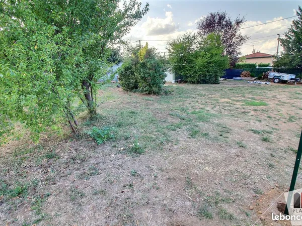 Terrain 480 m² Saint-Genis-Laval