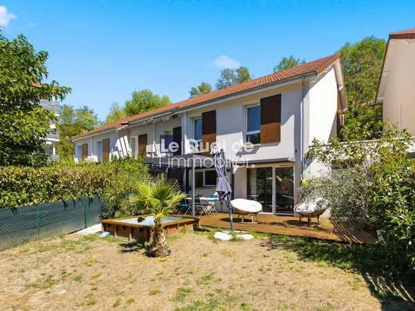 Maison contemporaine de 2016 avec suite parentale