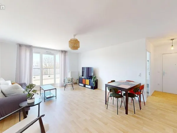 Chambre 5 pièces 89 m²