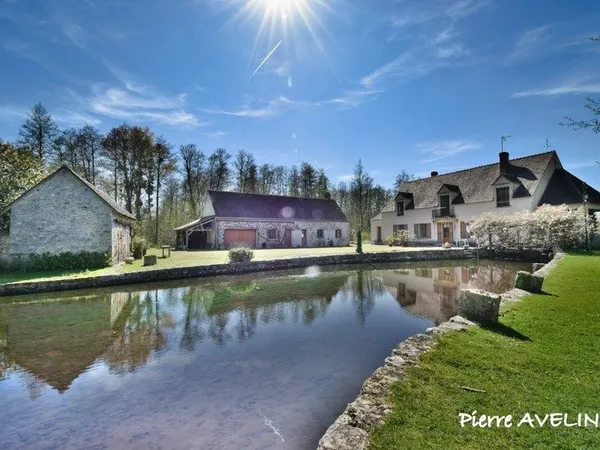 Maison à vendre 11 pièces proche de CLOYES LES TROIS RIVIERES (28)