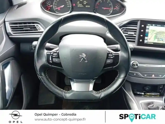 Peugeot 308 1.2 puretech 130ch allure s&amp;s 5p — photo 8