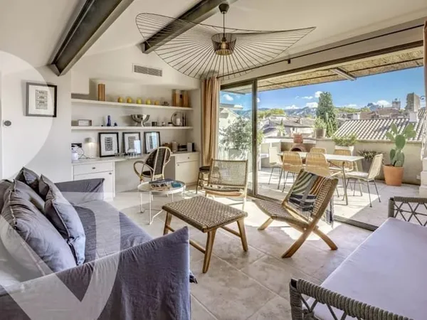 Maison 6 pièces 223 m²
