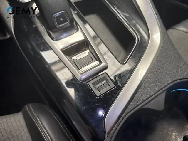 Peugeot 3008 1.2 puretech 130ch s&amp;s eat6 — photo 19