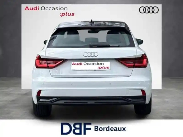 Audi A1 25 tfsi 95 ch s tronic 7 design — photo 4