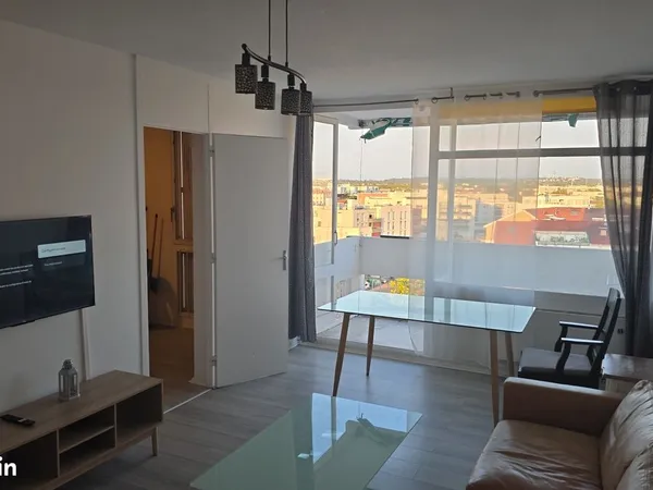 LOCATION meublée Grand T2 54M2 BRON