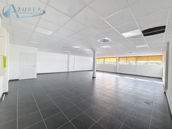 Bureau 128 m²
