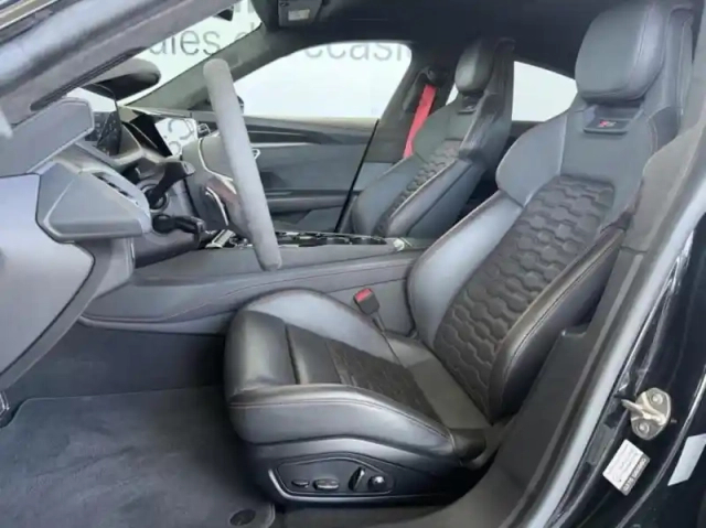 Audi E-Tron rs  gt 598ch quattro — photo 4