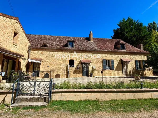 Maison en pierre 320 m² avec gîte et grange