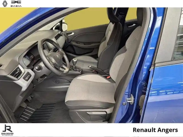 Renault Clio 1.5 blue dci 100ch evolution - 24 auto ecole — photo 3