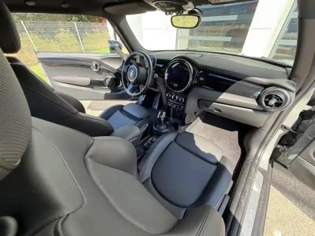 Mini Mini cooper 136ch essential bva7 — photo 34