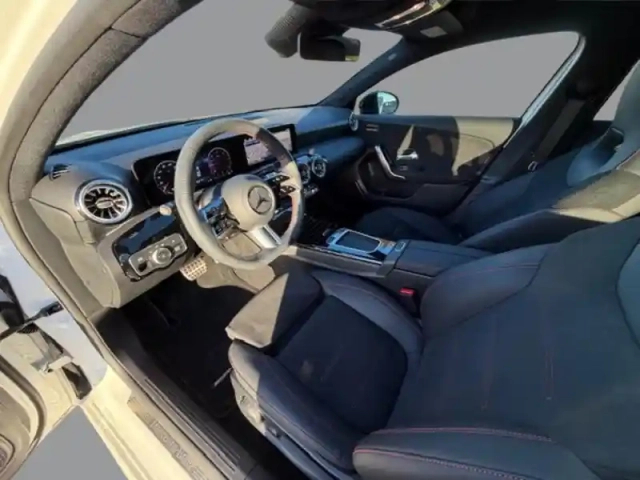 Mercedes Classe A 200 d amg line — photo 22