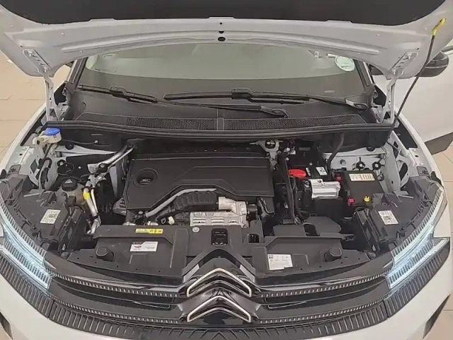 Citroën C5 Aircross hybride 145 e-dcs6 — photo 52