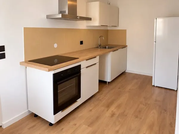 À louer Grand T2 meublé de 53 m2 Toulon Centre