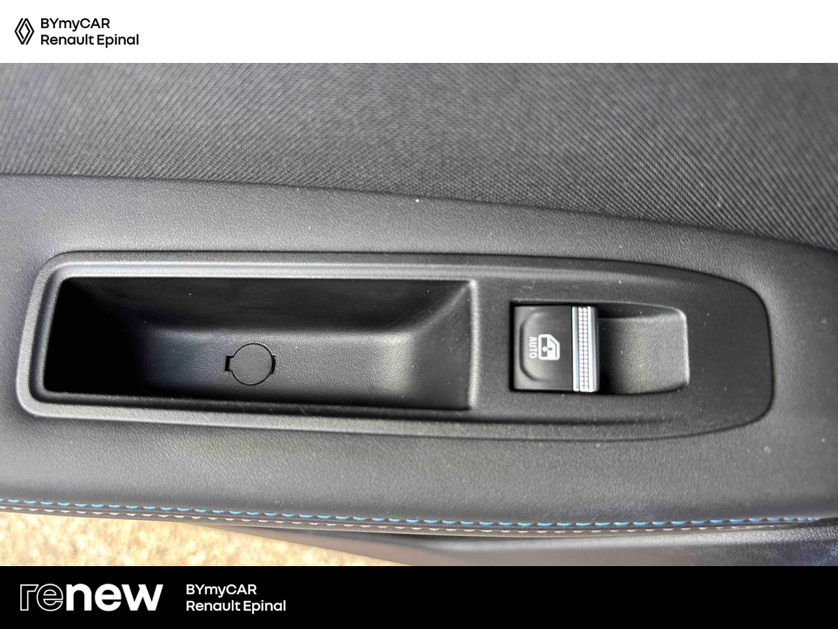 Renault Symbioz E-Tech full hybrid 145 — photo 24