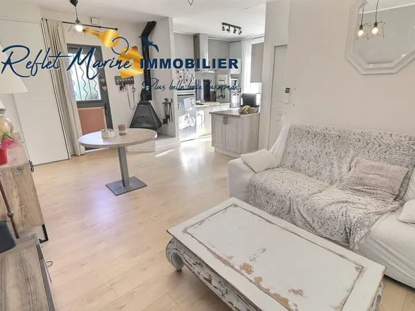 SAINT-CYR-SUR-MER PLAN DE LA MER, Appartement esprit maiso