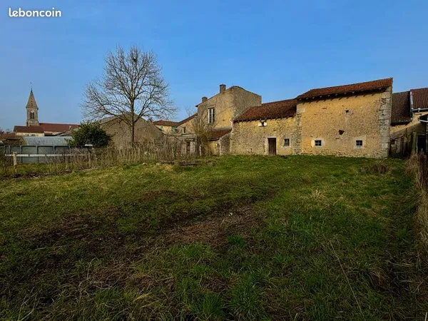 Sauvigny - Ensemble immobilier au bord de Meuse - Fort potentiel
