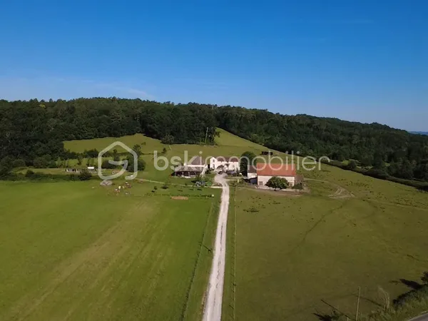 Maison 7 pièces 180 m²