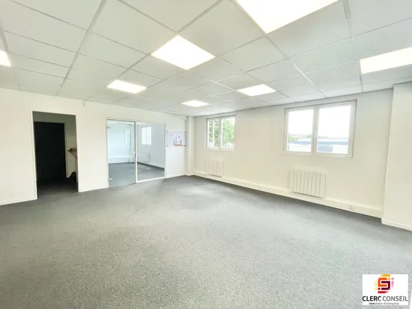 Local professionnel 110 m²