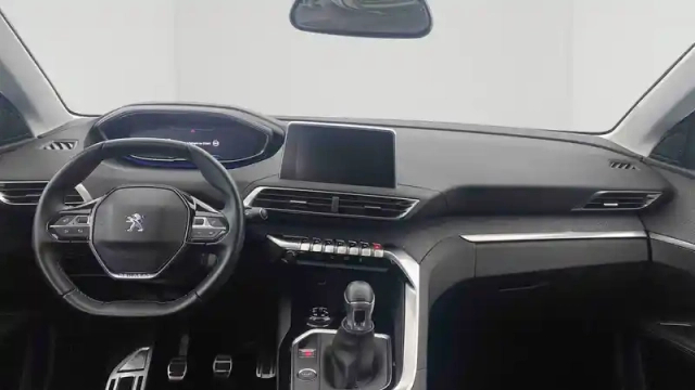 Peugeot 3008 1.2 puretech 130ch s&amp;s bvm6 — photo 13