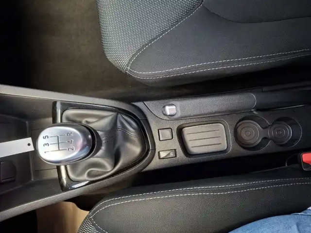 Renault Clio societe reversible dci 75 energy e6c — photo 13