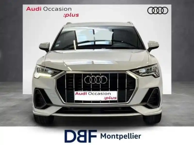 Audi Q3 35 tfsi 150 ch s tronic 7 s line — photo 7