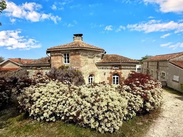 Domaine de charme en pierre - Projet familial, gîtes ou investissement