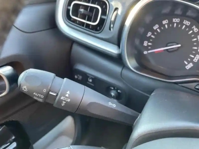 Citroën C3 puretech 110ch shine s&amp;s — photo 15