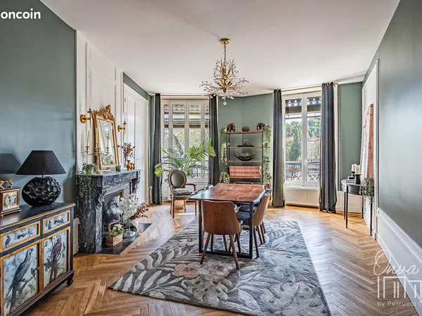Appartement 4 pièces 126 m²