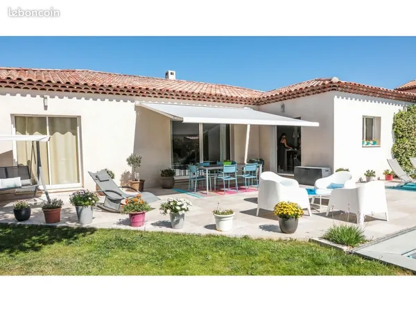 Élégance et volumes - Maison de 99 m² avec suite parentale et double garage
