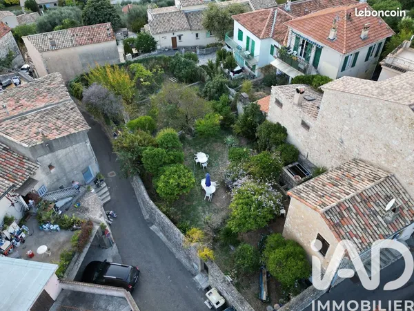 Terrain 559 m²