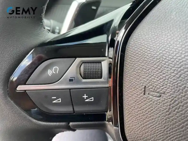Peugeot 208 hybrid 110 ch e-dcs6 — photo 13