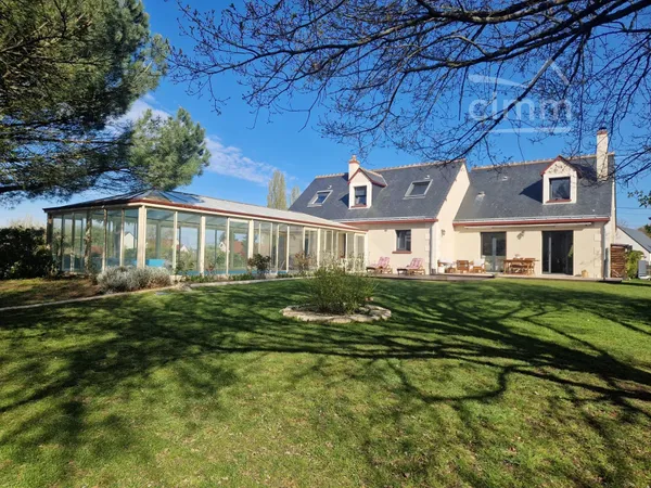 Propriété 7p 196m² avec piscine