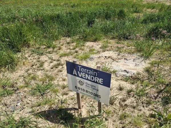 Terrain 305 m²