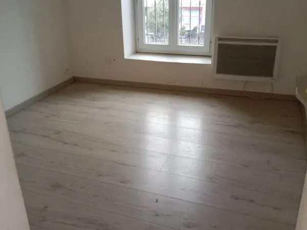 À louer appartement, premier étage 52 m² très bien exposé à MontLieu Lagarde