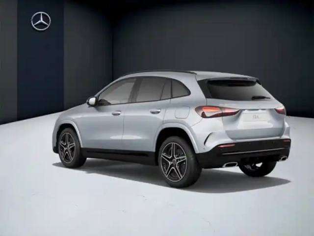 Mercedes Gla 250 e hybrid eq amg line — photo 3