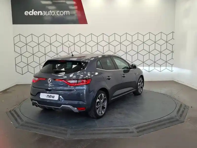 Renault Megane mégane iv berline tce 140 fap — photo 30