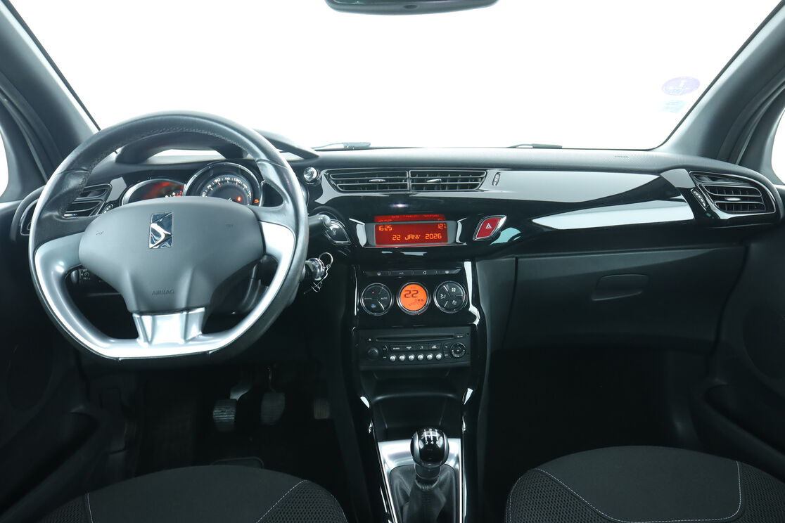 Citroen DS3 Cabrio 1.6 VTi Be Chic — photo 11