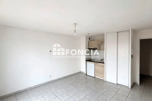 Studio 1 pièce 25 m²
