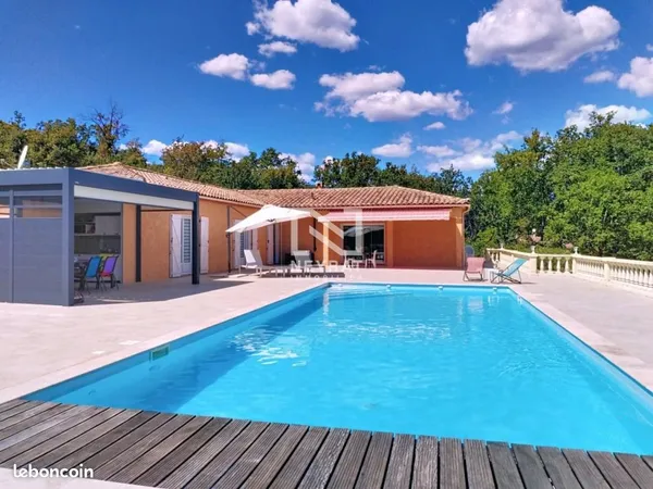 Maison 6 pièces 160 m²