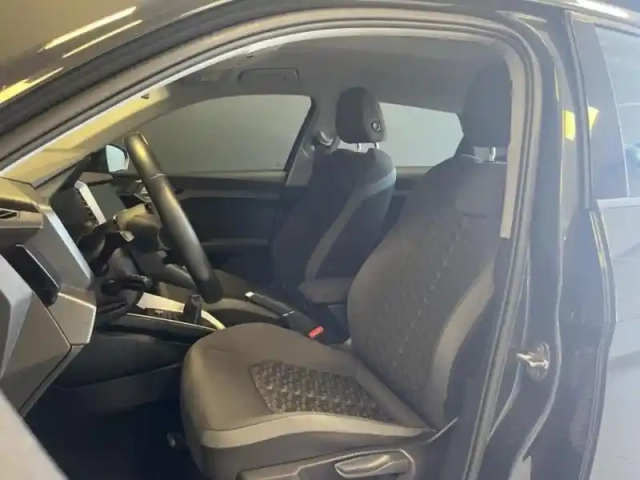 Audi A1 sportback 25 tfsi 95ch advanced — photo 13