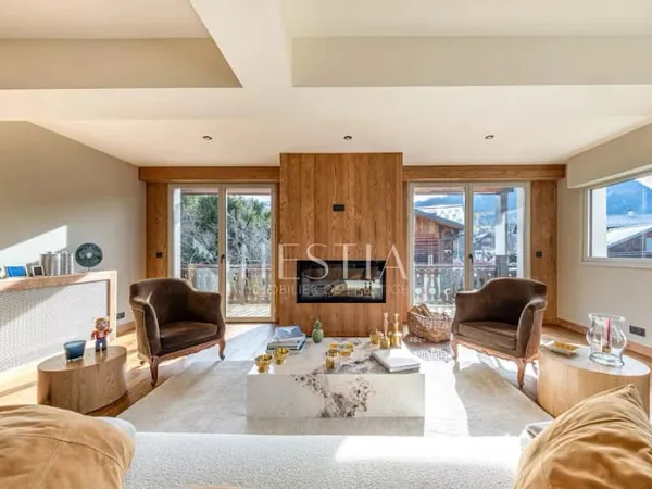 Maison 5 pièces 240 m²